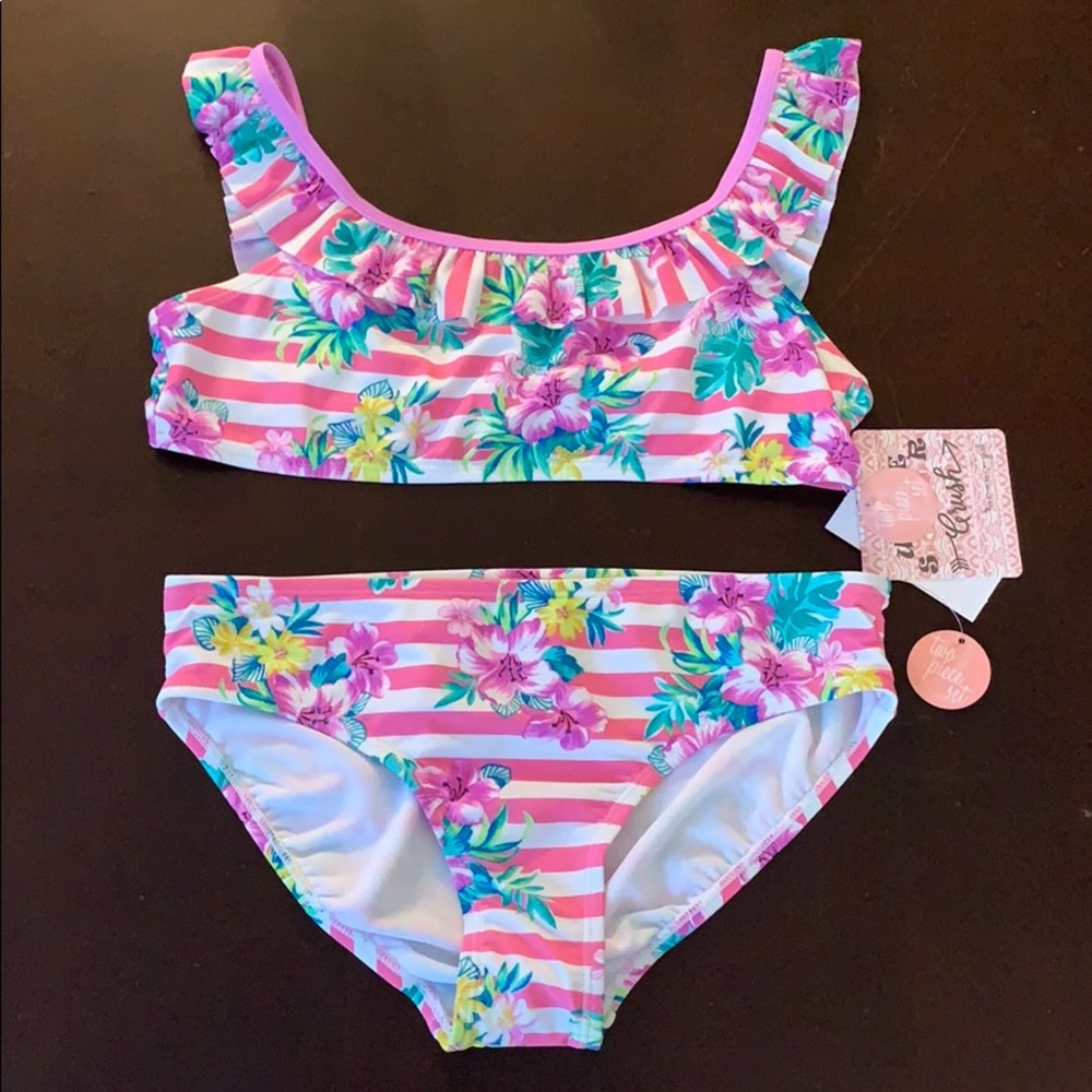 2 Piece Bikini w/ Ruffle Top 👙🌸